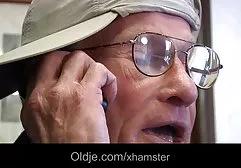 FootsieBabes انگلیسی مقیم بیب و مقر سکس برادر خواهر واقعی و عبادت پا